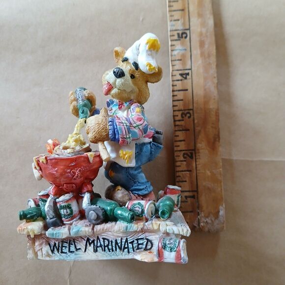 Vintage 1997 Moose Creek Crossing Ceramic Bear Figurine "Well Marinated"  5" - Picture 6 of 6